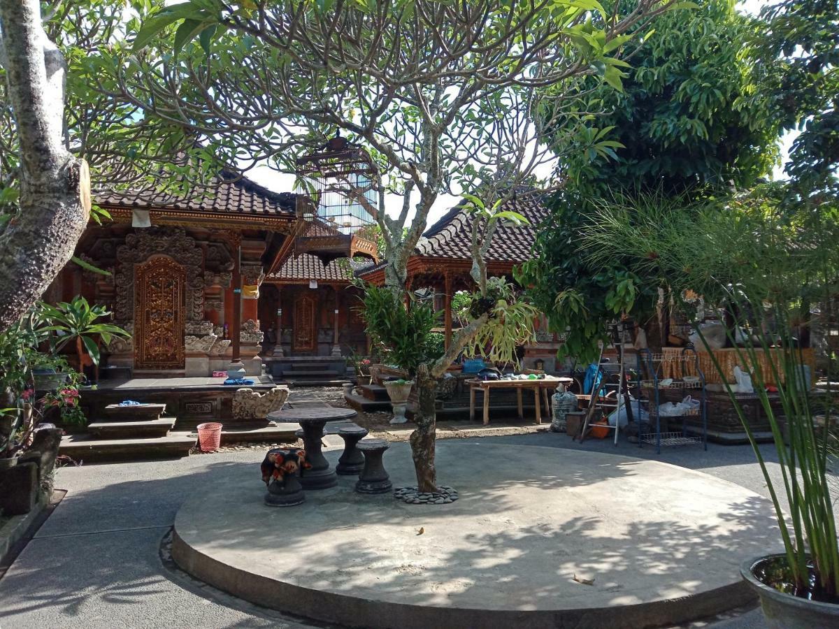 Ubud Taksu Homestay Bagian luar foto