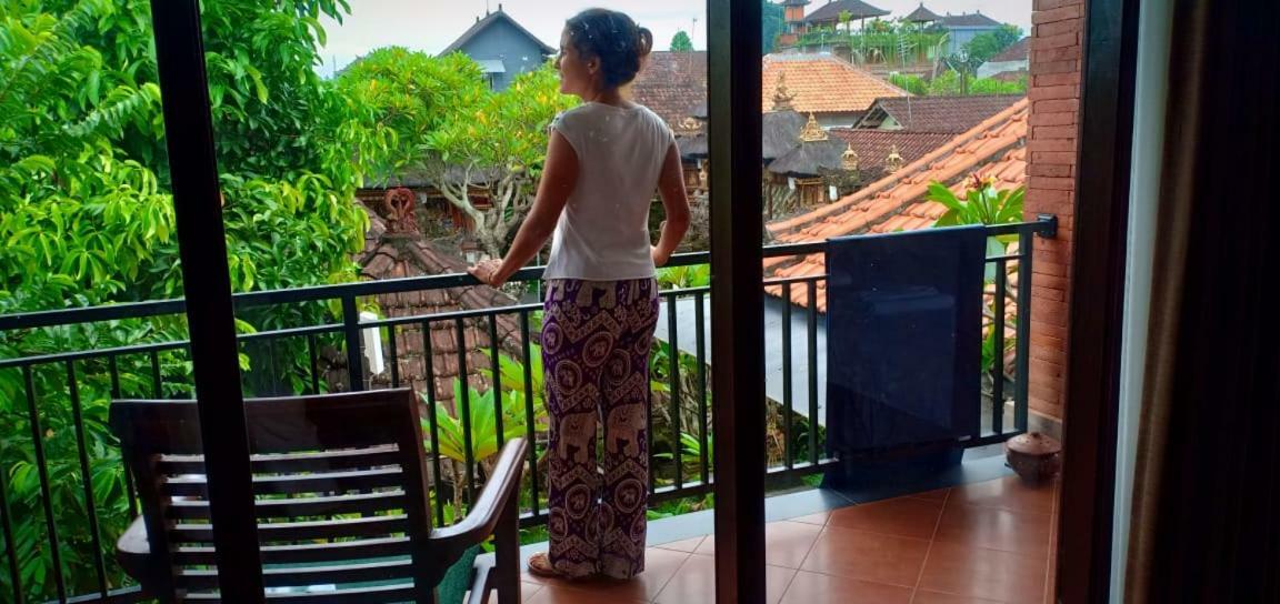 Ubud Taksu Homestay Bagian luar foto