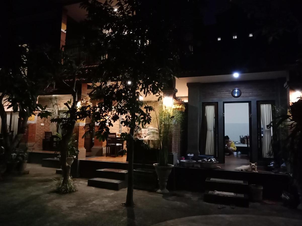 Ubud Taksu Homestay Bagian luar foto